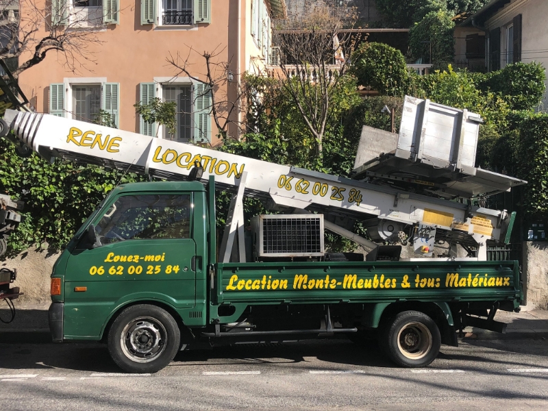Monte Meuble 06 Monte Meuble Cannes Realisations 19