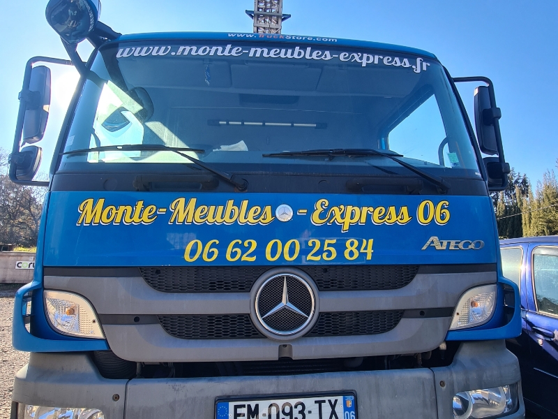 Monte Meuble 06 Monte Meuble Cannes Realisations 26